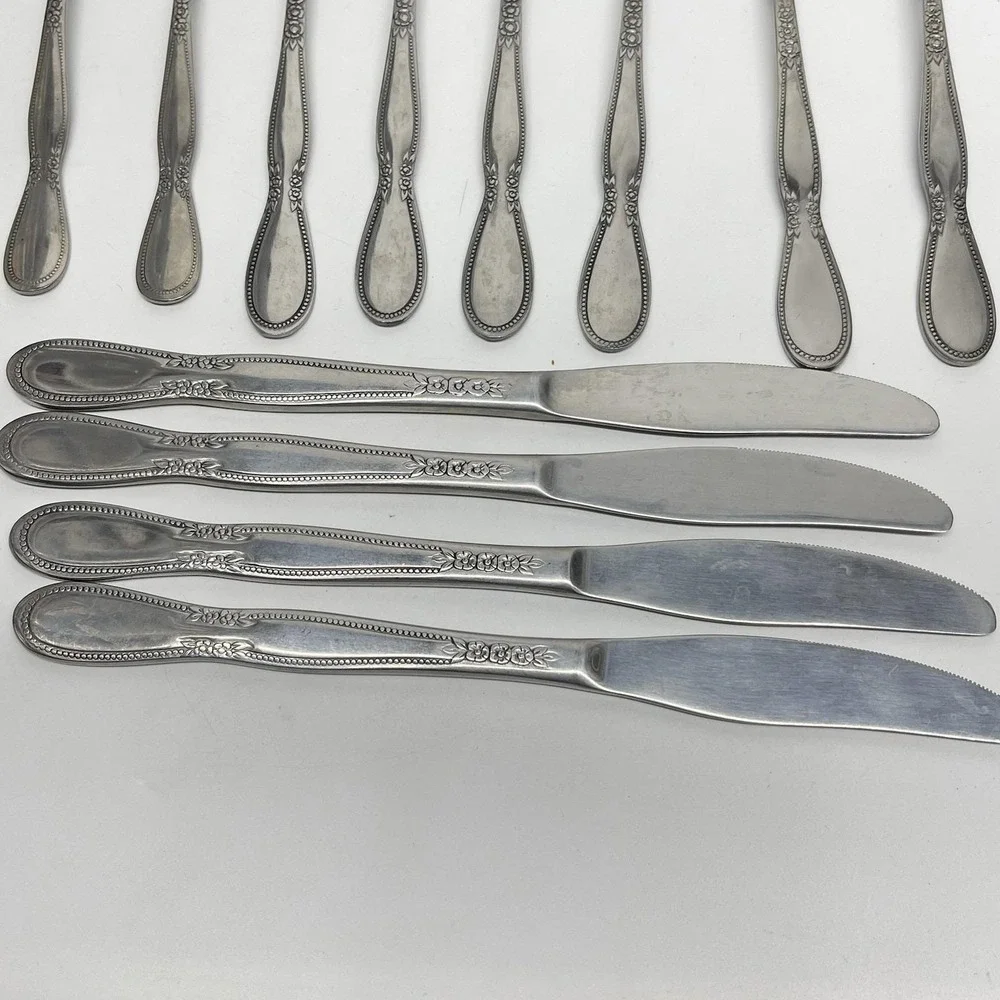 Vintage Northland Stainless Korea by Oneida Colonial Boutique Pattern 28 Piece